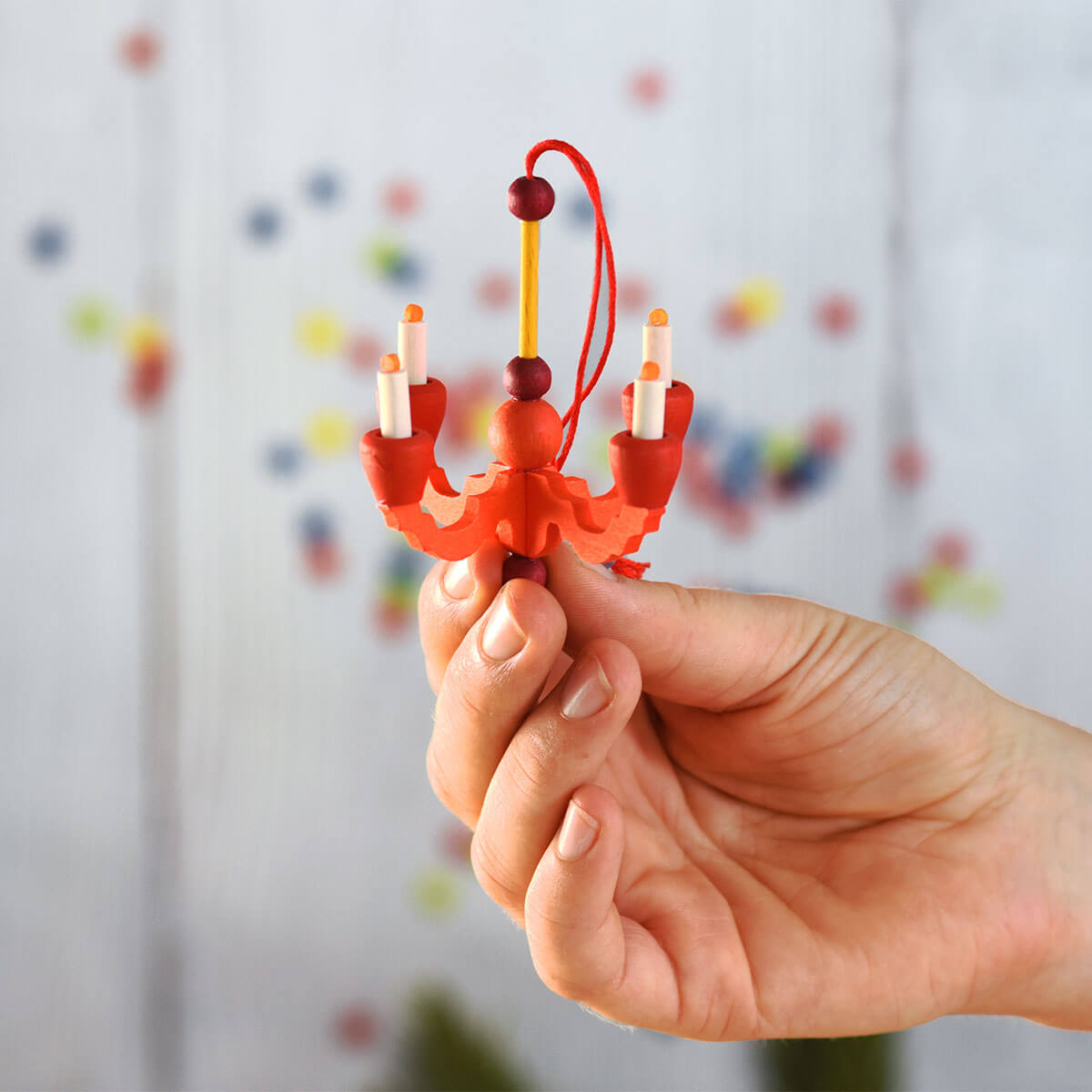 Leuchterspinne als Baumschmuck